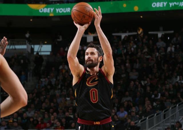 替补球员进 替补球员进