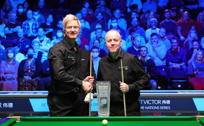 的双重角色 的双重角色