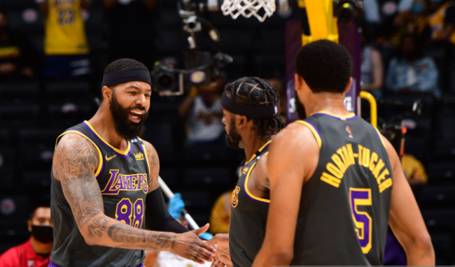 优秀更衣室 优秀更衣室